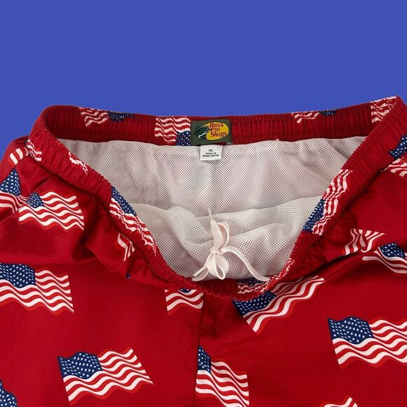 Bass Pro Shops Swim Trunks Red w/American Flags Patriotic July 4th Men’s XL NWOT - Picture 2 of 16